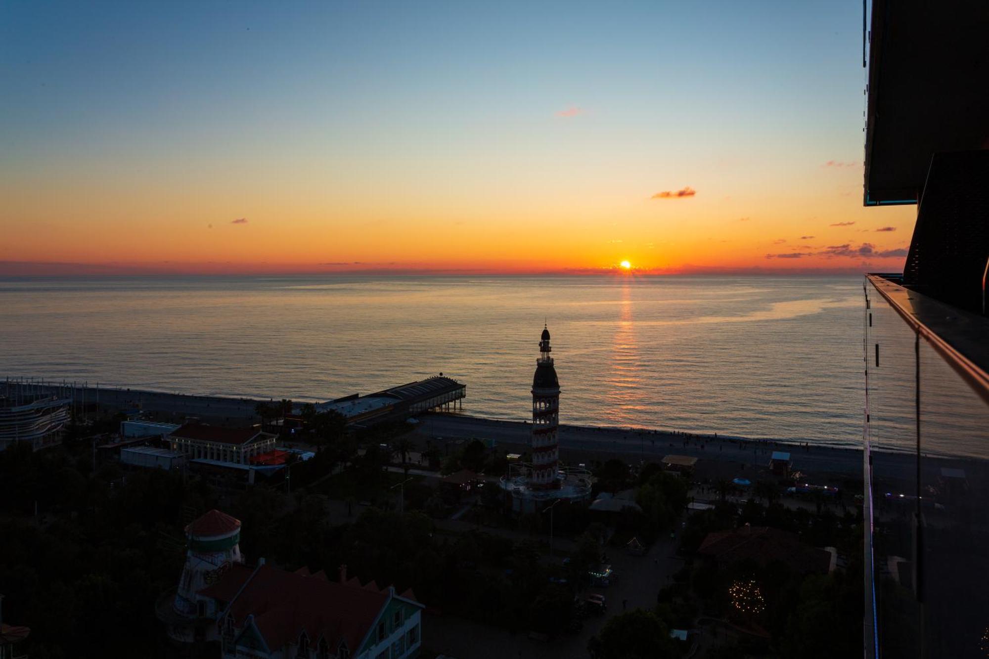 Seaside Batumi Apartment ภายนอก รูปภาพ